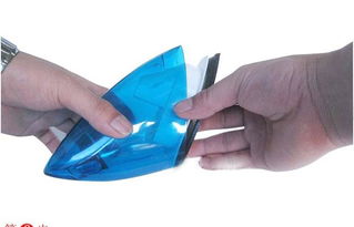 車載吸塵器 干濕兩用、帶鴨嘴設(shè)計的汽車清潔利器