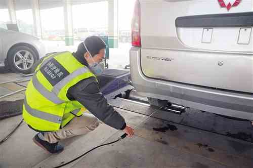 沈陽首推人性化服務(wù) 柴油貨車尾氣超標(biāo)實時提示 助力機動車綠色檢測